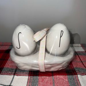 Rae Dunn Salt and Pepper Eggs on ceramic holder. Adorable! 🤍🇺🇸 release